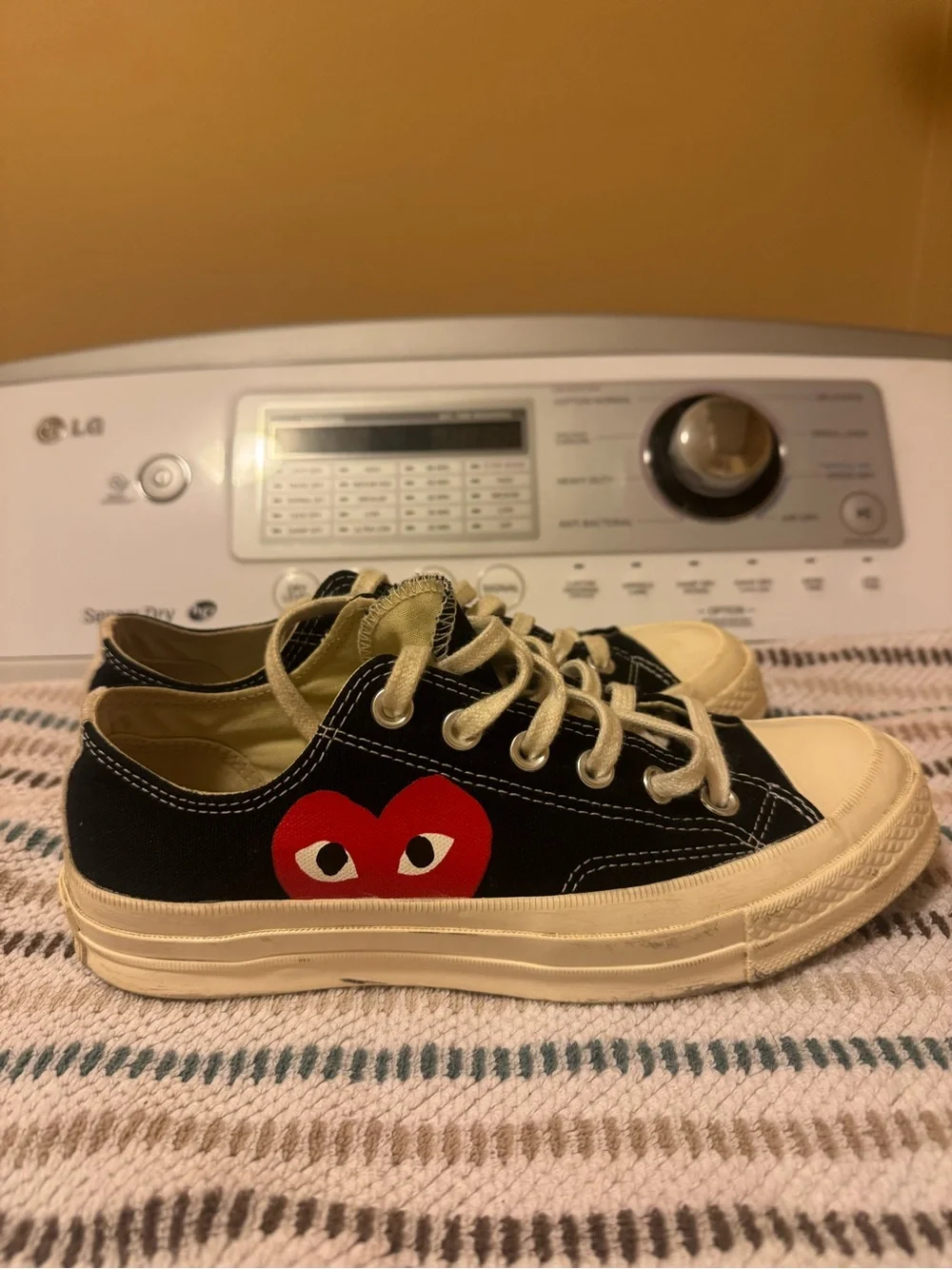 Converse low top